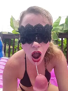 VeiledVixxen online show from July 23, 2026, 5:31 pm