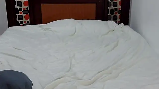 Lolacurly69 online show from July 12, 2026, 5:52 am