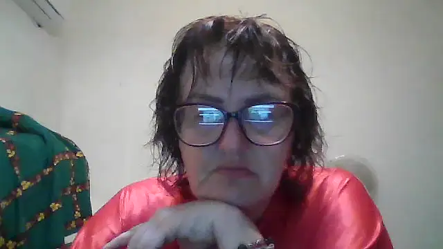 Snapshot of ErikaXShine chatting on June 27, 2026, 8:15 pm ErikaXShine online show from June 27, 2026, 8:15 pm
