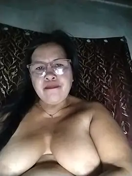 Snapshot of ClassyLady51 chatting on July 28, 2026, 2:35 pm ClassyLady51 online show from July 28, 2026, 2:35 pm