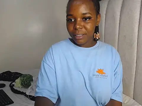 prettty kemmy online show from July 14, 2026, 2:05 am