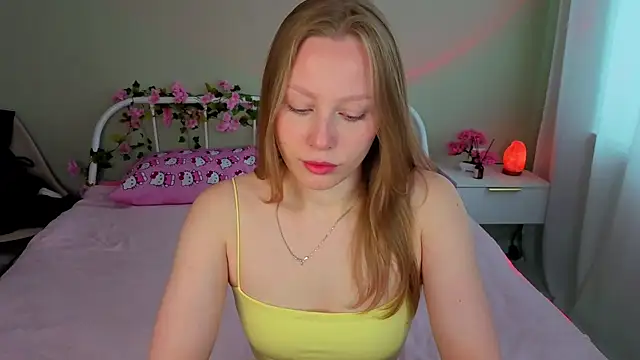 Snapshot of AngelBlaze chatting on July 2, 2026, 5:13 am AngelBlaze online show from July 2, 2026, 5:13 am