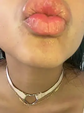 Snapshot of canelareina chatting on July 9, 2026, 7:46 pm canelareina online show from July 9, 2026, 7:46 pm