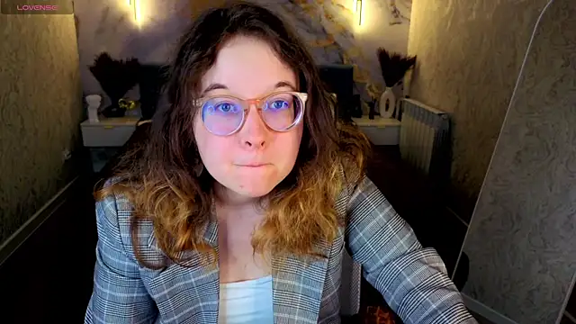 Aleks-casterrr online show from June 18, 2026, 5:40 pm