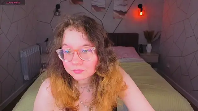 Aleks-casterrr online show from June 15, 2026, 5:12 pm