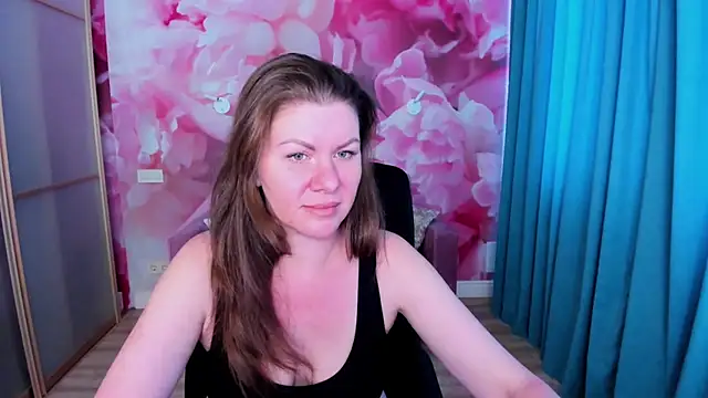 Snapshot of LunaKissesx chatting on July 9, 2026, 1:21 pm LunaKissesx online show from July 9, 2026, 1:21 pm