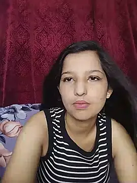 Queen Rosyy online show from July 19, 2026, 2:53 am