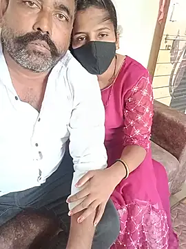 crazycouple40 online show from June 27, 2026, 7:03 am