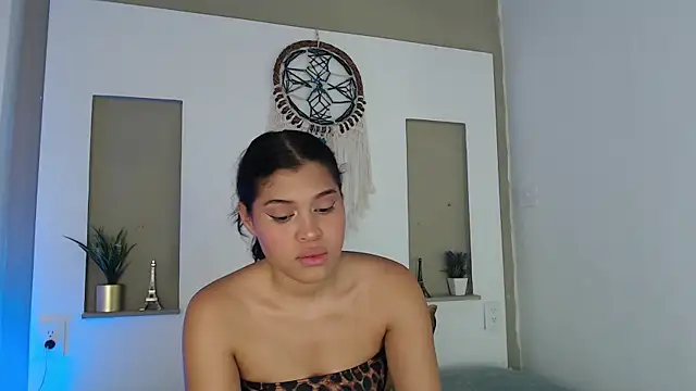 Snapshot of Kitty_Desire2 chatting on June 15, 2026, 12:49 pm Kitty Desire2 online show from June 15, 2026, 12:49 pm