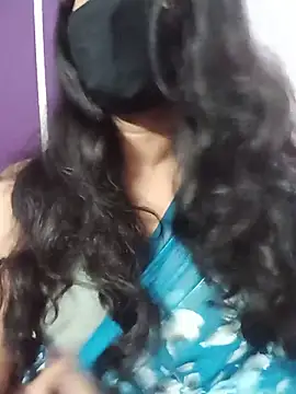 Clara-Lilly online show from July 2, 2026, 5:46 am