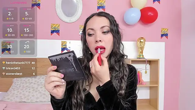 AshleyBenoitt online show from July 18, 2026, 1:41 pm
