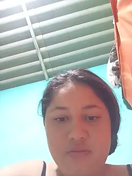 Yulisa 70 online show from June 18, 2026, 12:32 pm