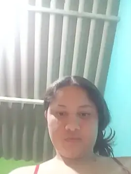 Yulisa 70 online show from June 19, 2026, 2:06 am