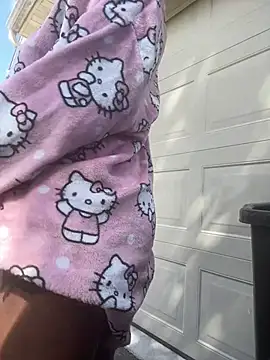 worldofbubbless online show from June 16, 2026, 3:34 pm