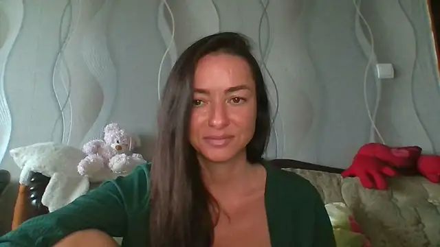 Mia Salamanka online show from July 20, 2026, 7:49 am