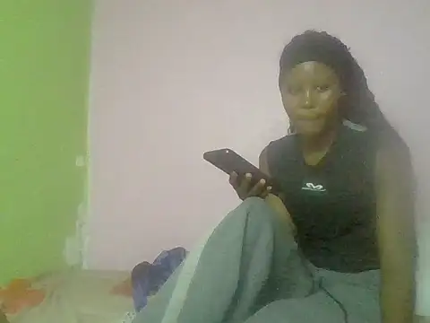 Snapshot of cute_bee chatting on June 23, 2026, 3:10 pm cute bee online show from June 23, 2026, 3:10 pm