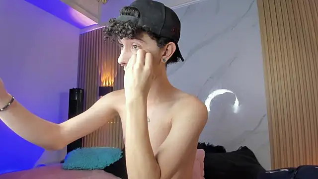 im ethan  online show from June 30, 2026, 11:32 am