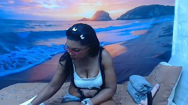 VelvetVixenMilf online show from July 16, 2026, 4:53 am