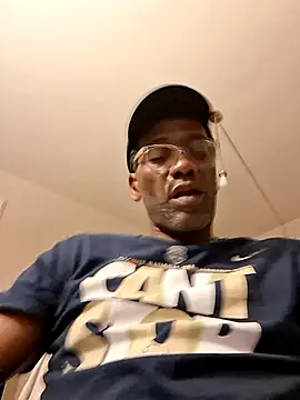 Snapshot of WildCravings chatting on July 10, 2026, 2:22 am WildCravings online show from July 10, 2026, 2:22 am