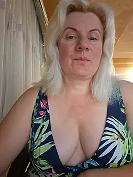 VikaRaine555 online show from July 21, 2026, 7:26 pm