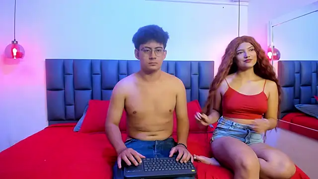 Snapshot of DominicaAndLorenzo chatting on June 17, 2026, 3:44 pm DominicaAndLorenzo online show from June 17, 2026, 3:44 pm