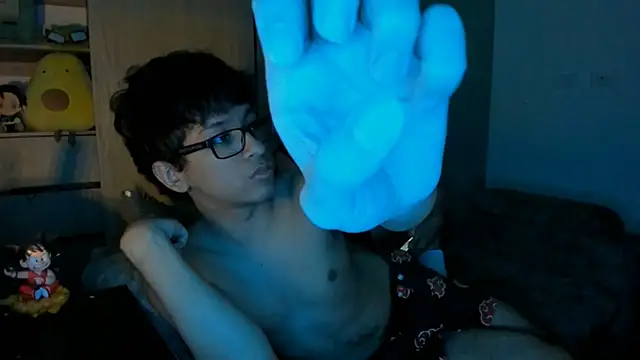 Akirokatsuru online show from June 14, 2026, 4:03 am