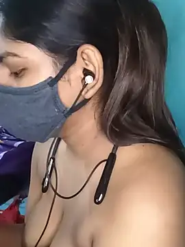 Model-031 online show from July 16, 2026, 6:32 am