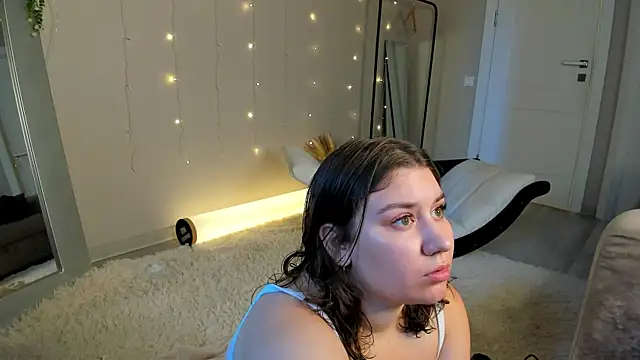 Velvet Kisss online show from July 30, 2026, 2:10 am