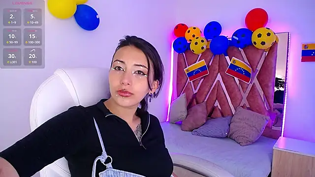 Snapshot of Camiila__1 chatting on June 25, 2026, 11:37 am Camiila 1 online show from June 25, 2026, 11:37 am
