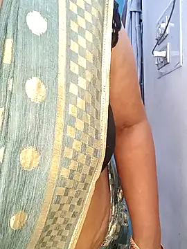 Snapshot of tamil_sarah chatting on July 1, 2026, 4:24 am tamil sarah online show from July 1, 2026, 4:24 am