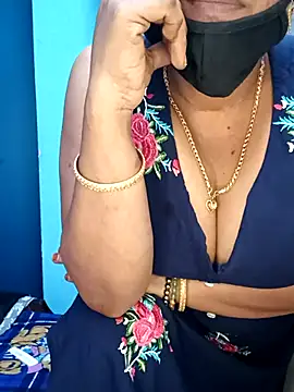 Snapshot of tamil_sarah chatting on July 26, 2026, 3:30 pm tamil sarah online show from July 26, 2026, 3:30 pm