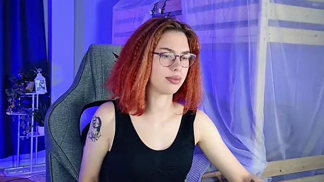 Snapshot of SeraphineDuskryn chatting on August 4, 2026, 8:35 pm SeraphineDuskryn online show from August 4, 2026, 8:35 pm