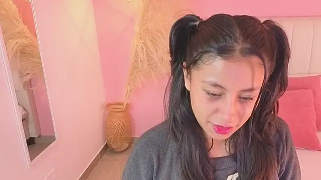 valeria  torres online show from June 19, 2026, 11:16 am