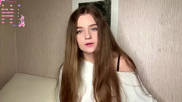 Annaeyes online show from July 8, 2026, 8:15 am