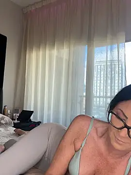 Snapshot of Dani_Dainty chatting on July 7, 2026, 4:43 pm Dani Dainty online show from July 7, 2026, 4:43 pm