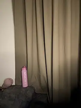 Snapshot of Suis_evangeline chatting on August 9, 2026, 4:40 am Suis evangeline online show from August 9, 2026, 4:40 am