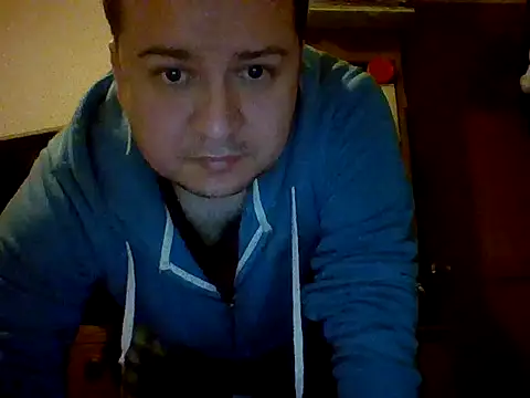 Snapshot of Frank06039CL chatting on June 17, 2026, 3:22 pm Frank06039CL online show from June 17, 2026, 3:22 pm