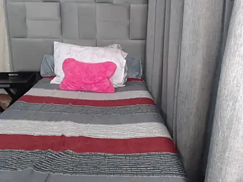 Wifey Amanda online show from June 21, 2026, 3:23 am