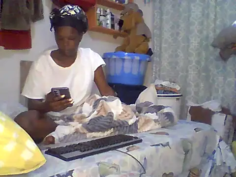Snapshot of Ladysweetness23 chatting on July 22, 2026, 3:41 am Ladysweetness23 online show from July 22, 2026, 3:41 am