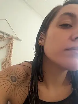 SOPHIA VELMONT online show from June 21, 2026, 1:06 pm