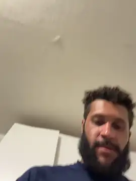 HungStr8Lightskin online show from July 1, 2026, 5:08 am