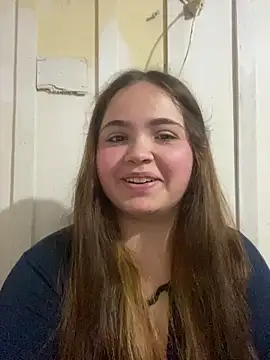 Snapshot of bella__hott chatting on June 20, 2026, 4:12 pm bella hott online show from June 20, 2026, 4:12 pm