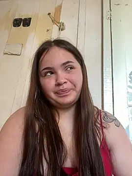 Snapshot of bella__hott chatting on July 28, 2026, 4:39 pm bella hott online show from July 28, 2026, 4:39 pm