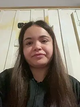 Snapshot of bella__hott chatting on June 25, 2026, 9:25 am bella hott online show from June 25, 2026, 9:25 am