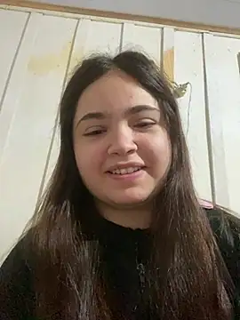 Snapshot of bella__hott chatting on June 24, 2026, 9:19 am bella hott online show from June 24, 2026, 9:19 am