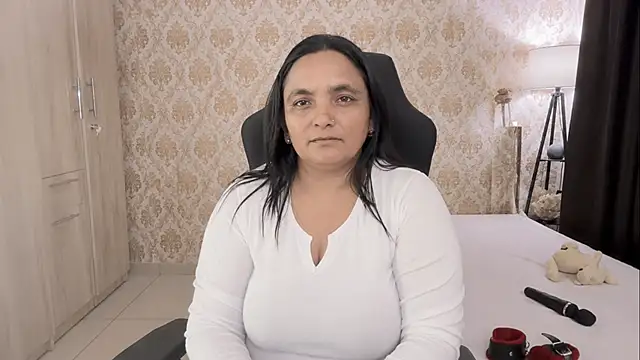 Snapshot of SAmirahha_Bano1 chatting on June 12, 2026, 10:13 am SAmirahha Bano1 online show from June 12, 2026, 10:13 am