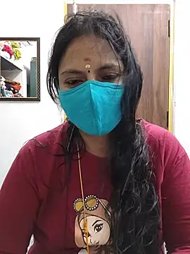 Snapshot of Tamil_white_beauty chatting on July 5, 2026, 7:04 am Tamil white beauty online show from July 5, 2026, 7:04 am