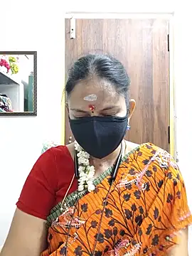 Snapshot of Tamil_white_beauty chatting on June 16, 2026, 1:55 pm Tamil white beauty online show from June 16, 2026, 1:55 pm