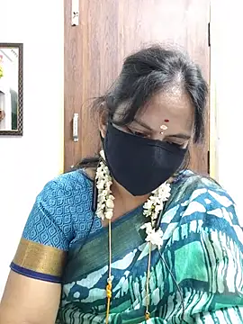 Snapshot of Tamil_white_beauty chatting on July 10, 2026, 5:46 pm Tamil white beauty online show from July 10, 2026, 5:46 pm