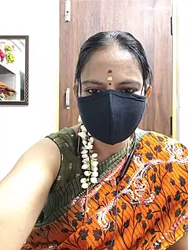 Snapshot of Tamil_white_beauty chatting on July 13, 2026, 3:22 pm Tamil white beauty online show from July 13, 2026, 3:22 pm